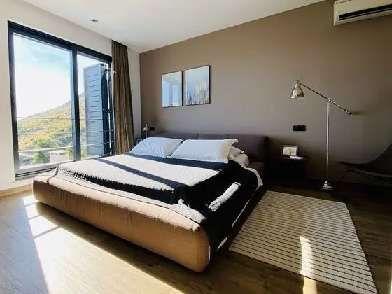 Villa, 4 Yatak Odası, Şömine