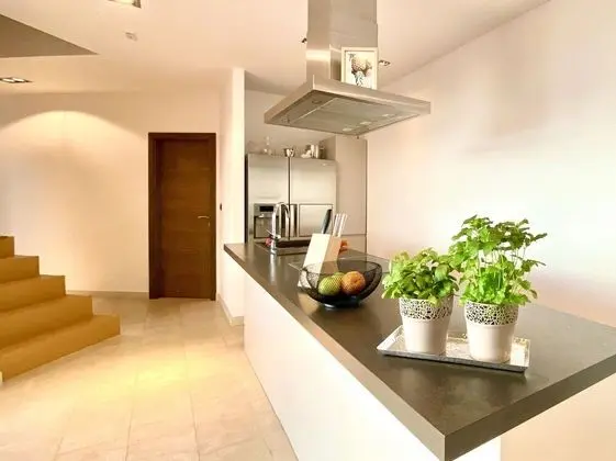 Villa, 4 Yatak Odası, Şömine