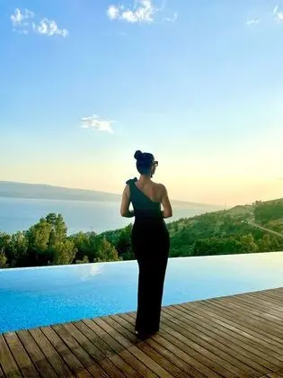 Villa, 4 Yatak Odası, Şömine