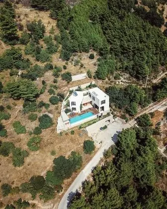 Villa, 4 Yatak Odası, Şömine