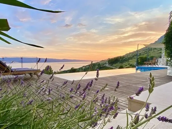 Villa, 4 Yatak Odası, Şömine