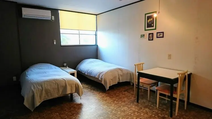 Basic Üç Kişilik Oda, Sigara İçilmez (1-4 people / Alto)