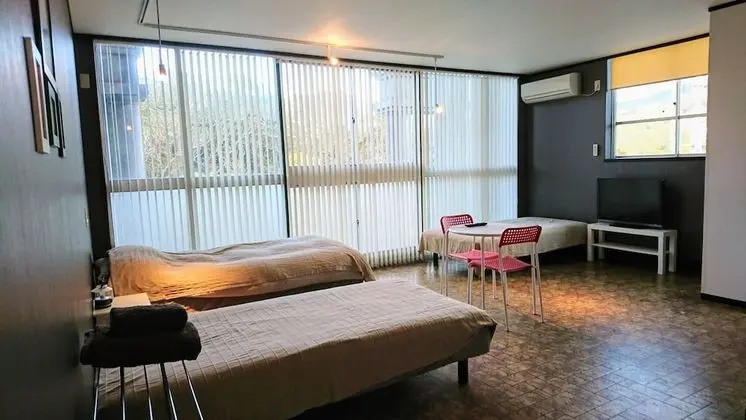 Basic Üç Kişilik Oda, Sigara İçilmez (1-4 people / Tenor)