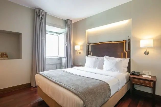 Büyük Yataklı Tek Kişilik Oda