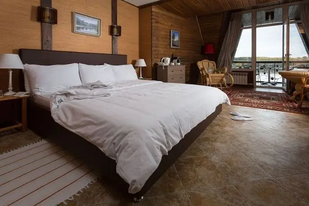 Deluxe Süit, 1 En Büyük (King) Boy Yatak, Balkon, Nehir Manzaralı