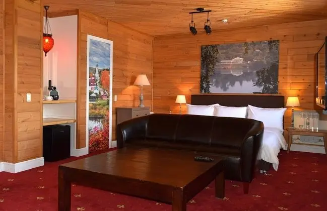 Luxury Süit, 1 En Büyük (King) Boy Yatak ve Çekyat, Balkon