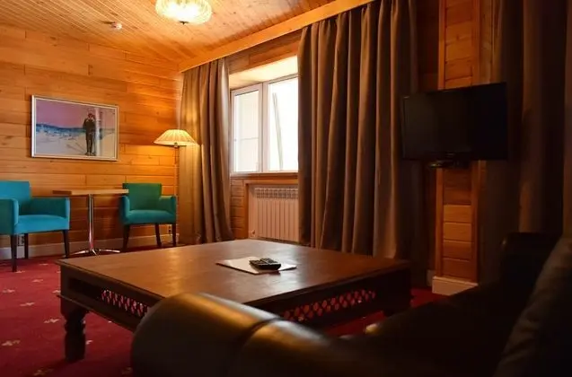 Luxury Süit, 1 En Büyük (King) Boy Yatak ve Çekyat, Balkon