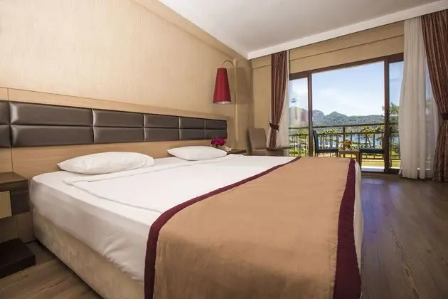 Deluxe Oda, Sigara İçilmez, Bahçe Manzaralı