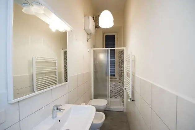 Basic Apart Daire, 4 Yatak Odası