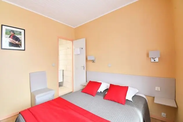 Basic Tek Büyük Yataklı Oda