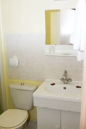 Basic Tek Büyük Yataklı Oda