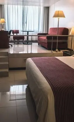 Junior Süit, 1 En Büyük (King) Boy Yatak ve Çekyat