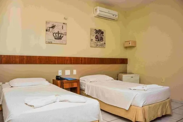 Standard Büyük Yataklı Tek Kişilik Oda