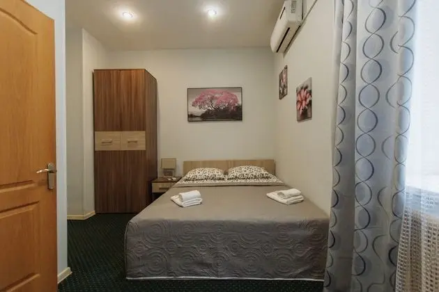 Standard Tek Büyük Yataklı Oda