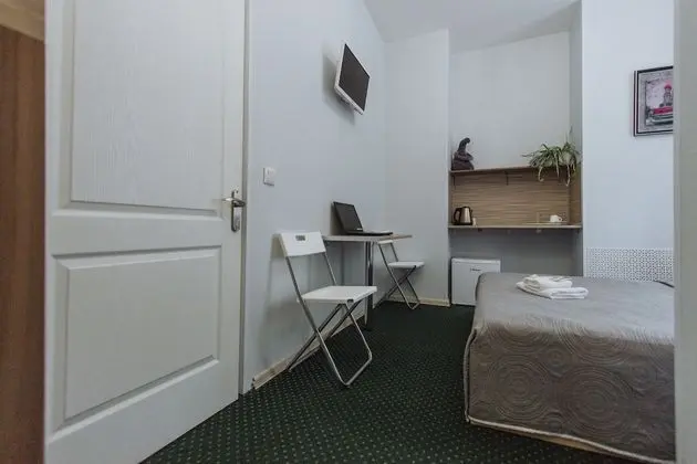 Standard Tek Büyük Yataklı Oda