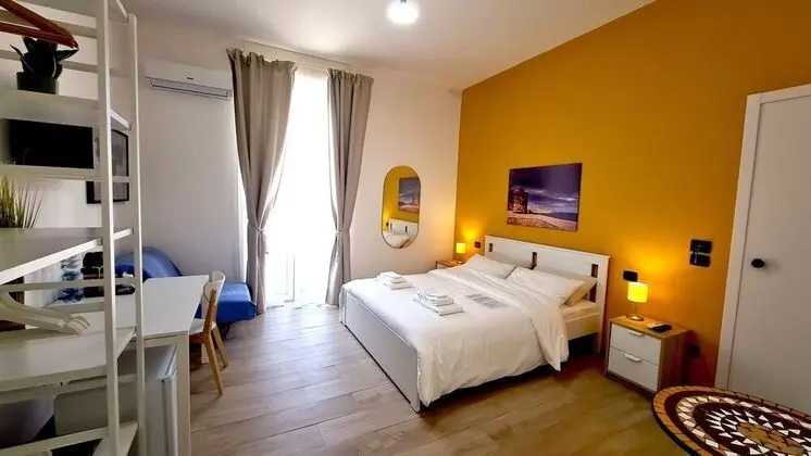 Premium Tek Büyük Yataklı Oda