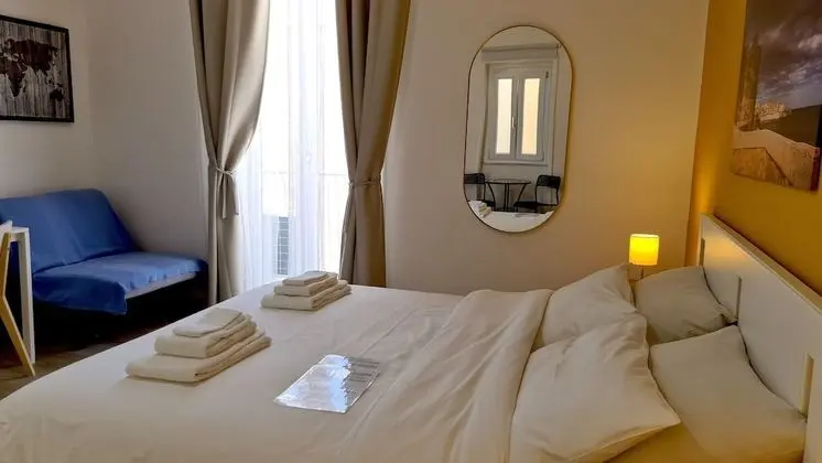 Premium Tek Büyük Yataklı Oda