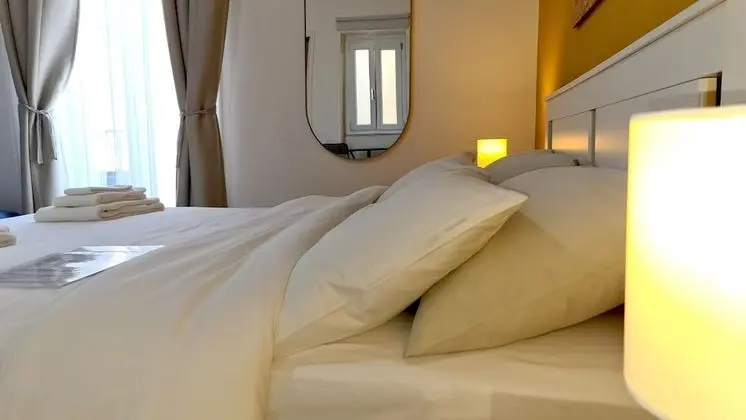 Premium Tek Büyük Yataklı Oda