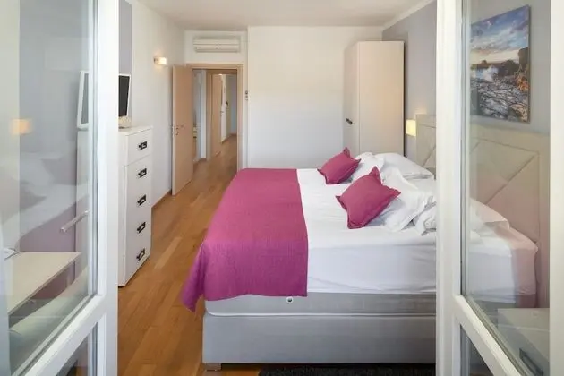 Economy Tek Büyük Yataklı Oda, Bahçe Manzaralı