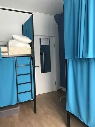 Ortak Ranzalı Oda, Karma Ranzalı Oda