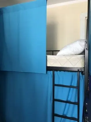 Ortak Ranzalı Oda, Karma Ranzalı Oda