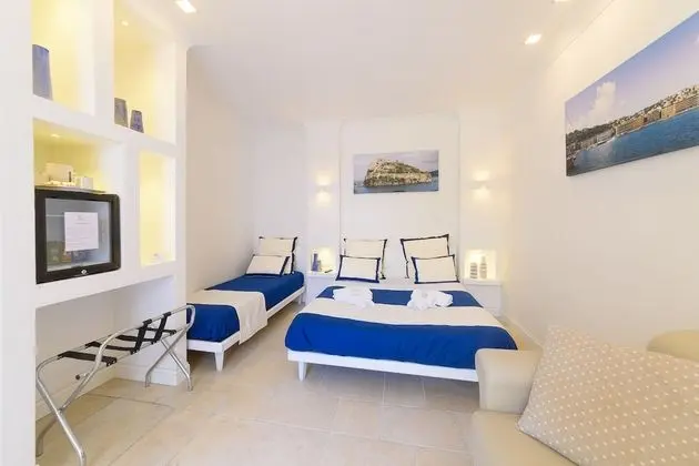 Family Üç Kişilik Oda