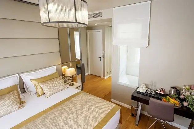 Deluxe Double Room with Balcony - 2