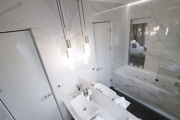 Deluxe Double Room with Balcony - 2