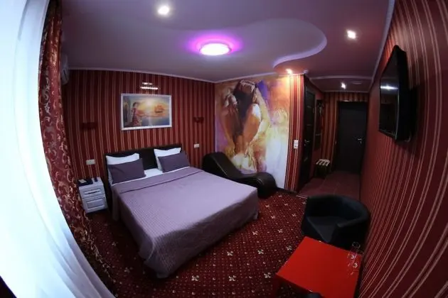 Comfort Tek Büyük Yataklı Oda
