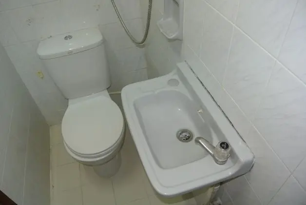 Single Room, Shared Bathroom (No Windows)