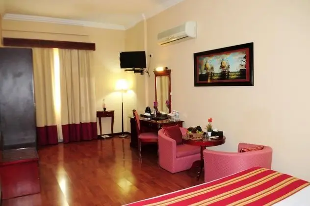1 Çift Kişilik Veya 2 Tek Kişilik Yatak Deluxe