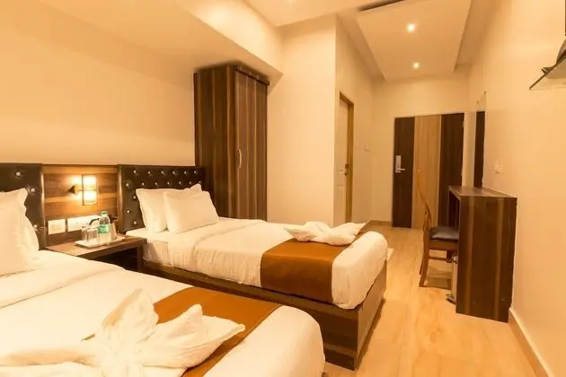 Deluxe Tek Büyük Yataklı Oda, 1 Büyük (Queen) Boy Yatak, Sigara İçilmez, Şehir Manzaralı