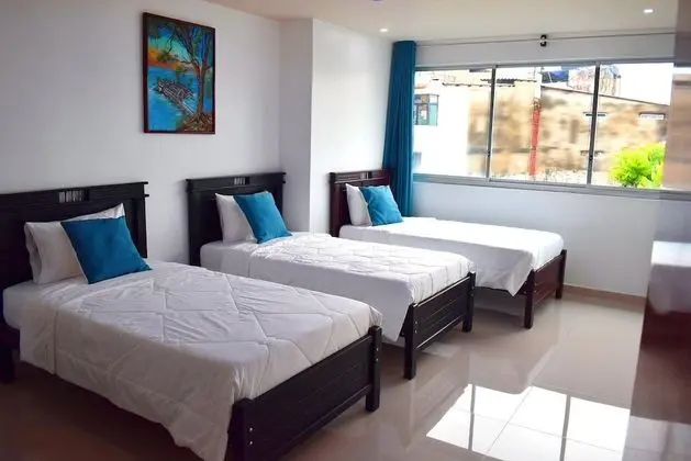 Üç Kişilik Oda, Şehir Manzaralı