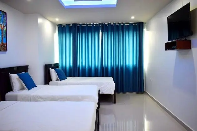 Üç Kişilik Oda, Şehir Manzaralı