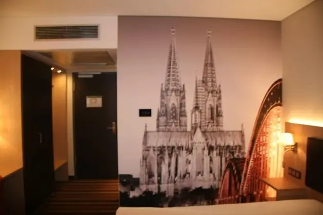 Üç Kişilik Oda (with shower)