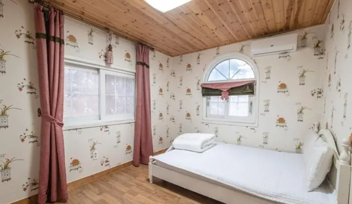 Oda (Solar Poisoned Vegetable Spa)