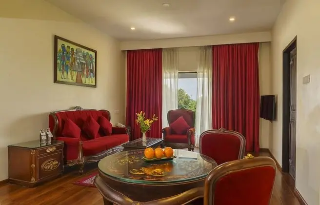 Süit, 1 En Büyük (King) Boy Yatak, Muhtelif Manzaralı (Presidential Suite Room)