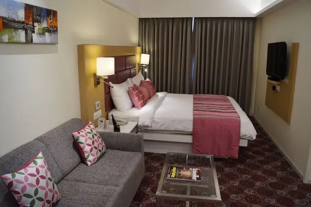 Standard Süit, Birden Çok Yatak, Muhtelif Manzaralı (Executive Club Double)