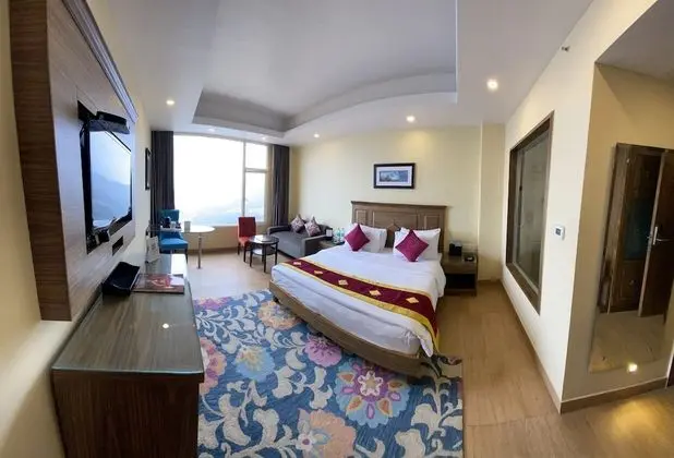 Deluxe Oda, 1 En Büyük (King) Boy Yatak, Dağ Manzaralı (Premier Valley View)