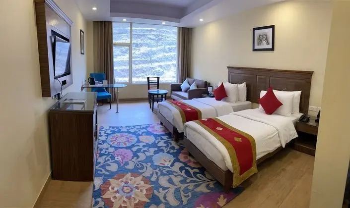 Deluxe Oda, 1 En Büyük (King) Boy Yatak, Dağ Manzaralı (Premium Hill View)