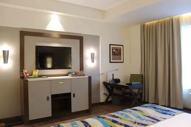 Deluxe Tek Büyük veya İki Ayrı Yataklı Oda, 1 Yatak Odası, Engellilere Uygun, Özel Banyo