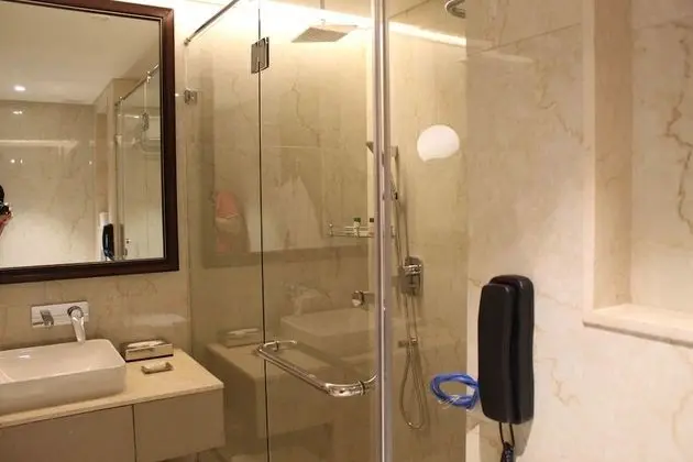 Deluxe Tek Büyük veya İki Ayrı Yataklı Oda, 1 Yatak Odası, Engellilere Uygun, Özel Banyo