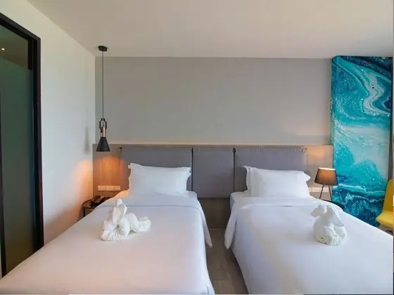 Deluxe River View Room