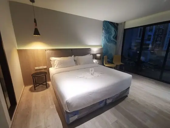 Deluxe Sea View Room