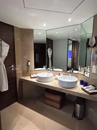 Superior Süit, 1 En Büyük (King) Boy Yatak, Şehir Manzaralı (Executive Suite)