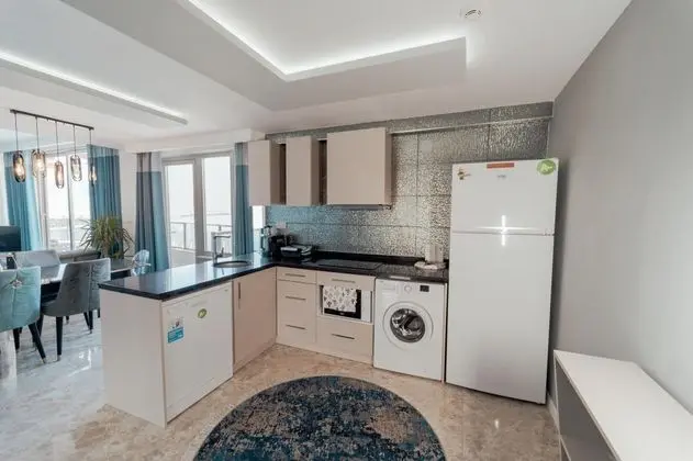 Aile Suiti, Deniz Manzaralı, Jakuzili