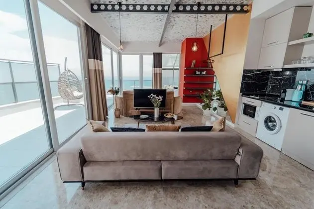 Balayı Odası, Marina Manzaralı, Jakuzili
