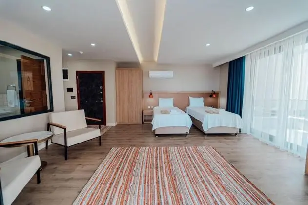 Standart Oda, Deniz Manzaralı, Balkonlu