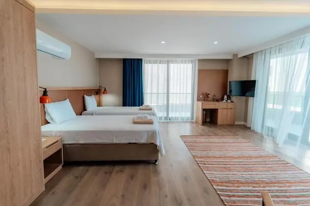 Standart Oda, Deniz Manzaralı, Balkonlu