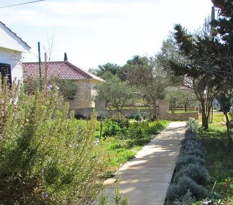 Family Ev, Bahçe Manzaralı